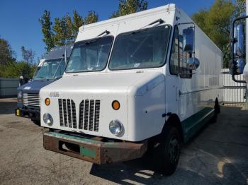  Salvage Workhorse Custom Cha Commercial