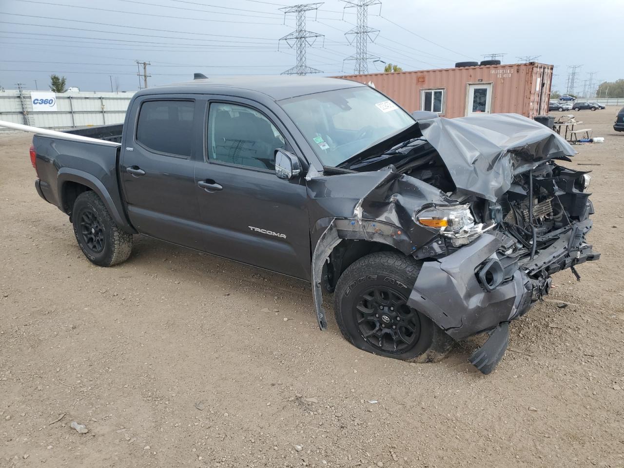 Toyota Tacoma Double Cab Image 3