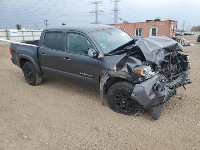 Toyota Tacoma Double Cab Image 3