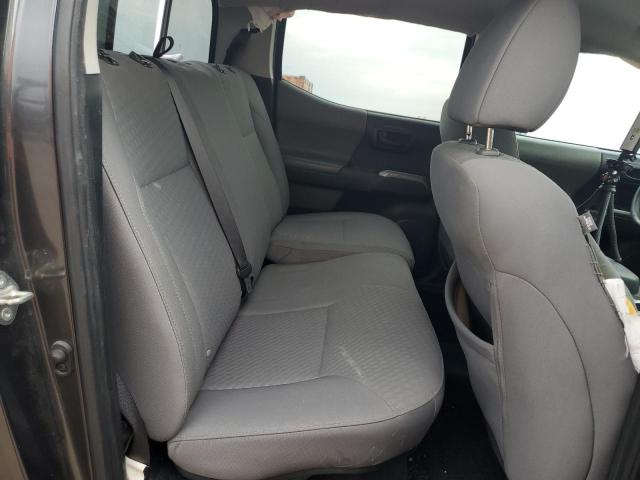 Toyota Tacoma Double Cab Image 11