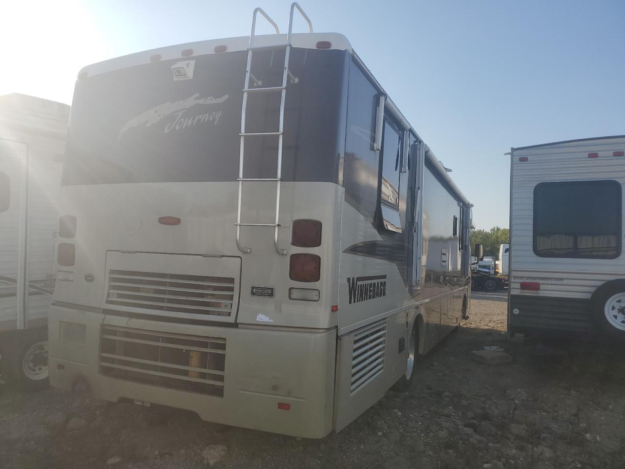 Winnebago Journey X Line Motor Home Image 7
