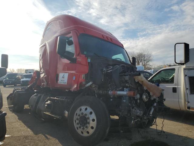  Salvage Freightliner Cascadia 1