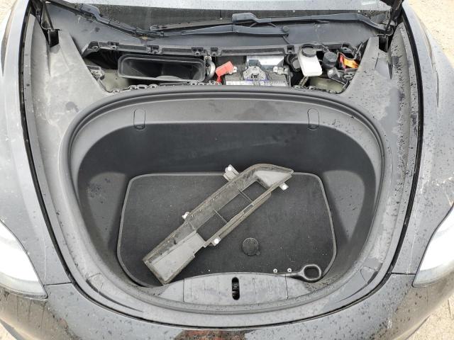 Tesla Model 3 Image 4