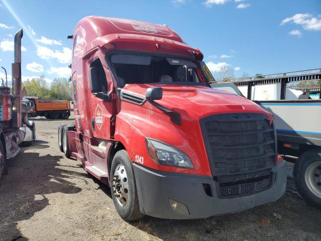  Salvage Freightliner Cascadia 1