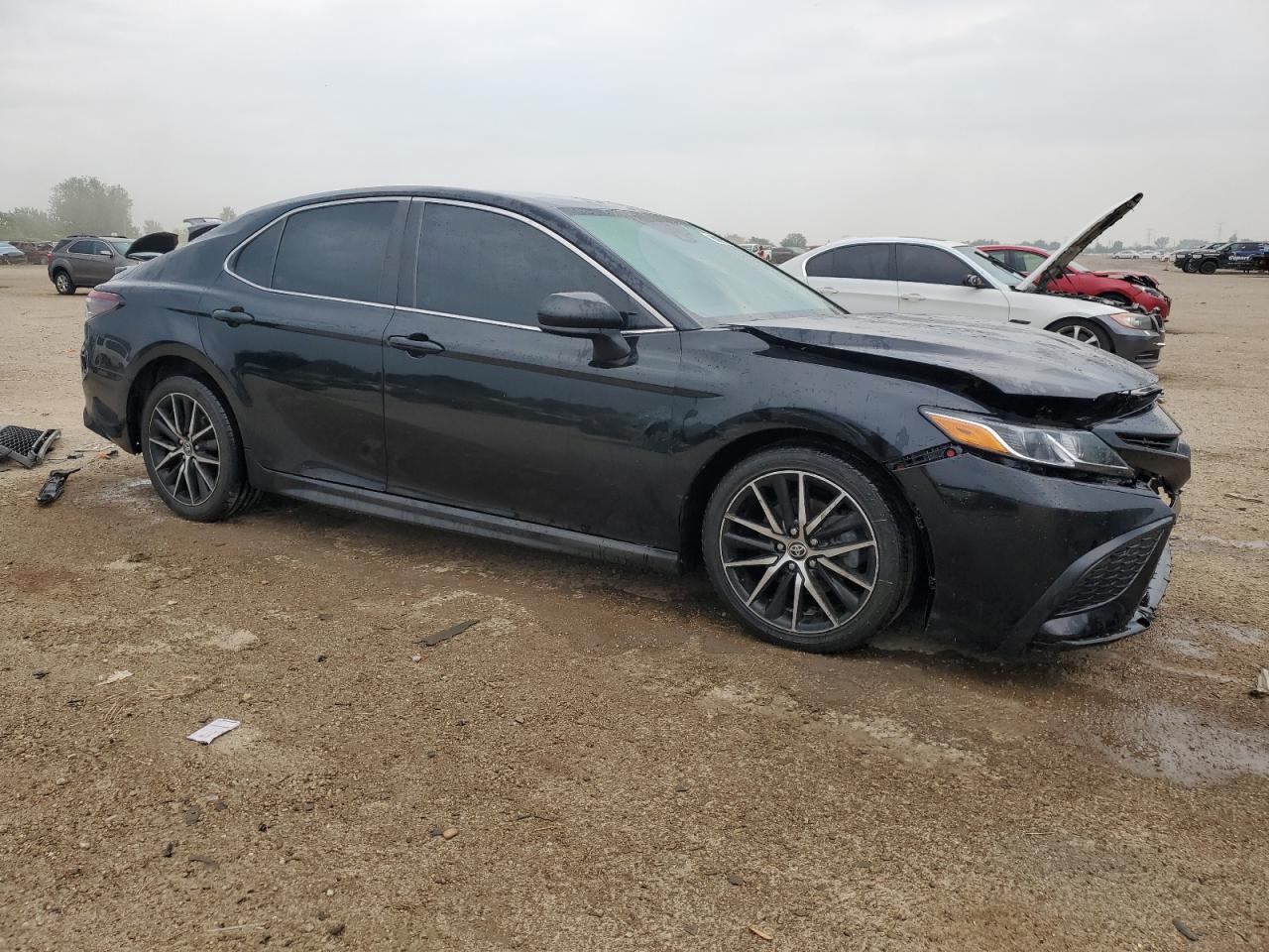 Toyota Camry Se Image 4