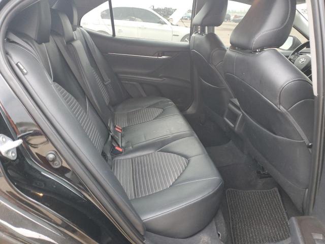 Toyota Camry Se Image 12