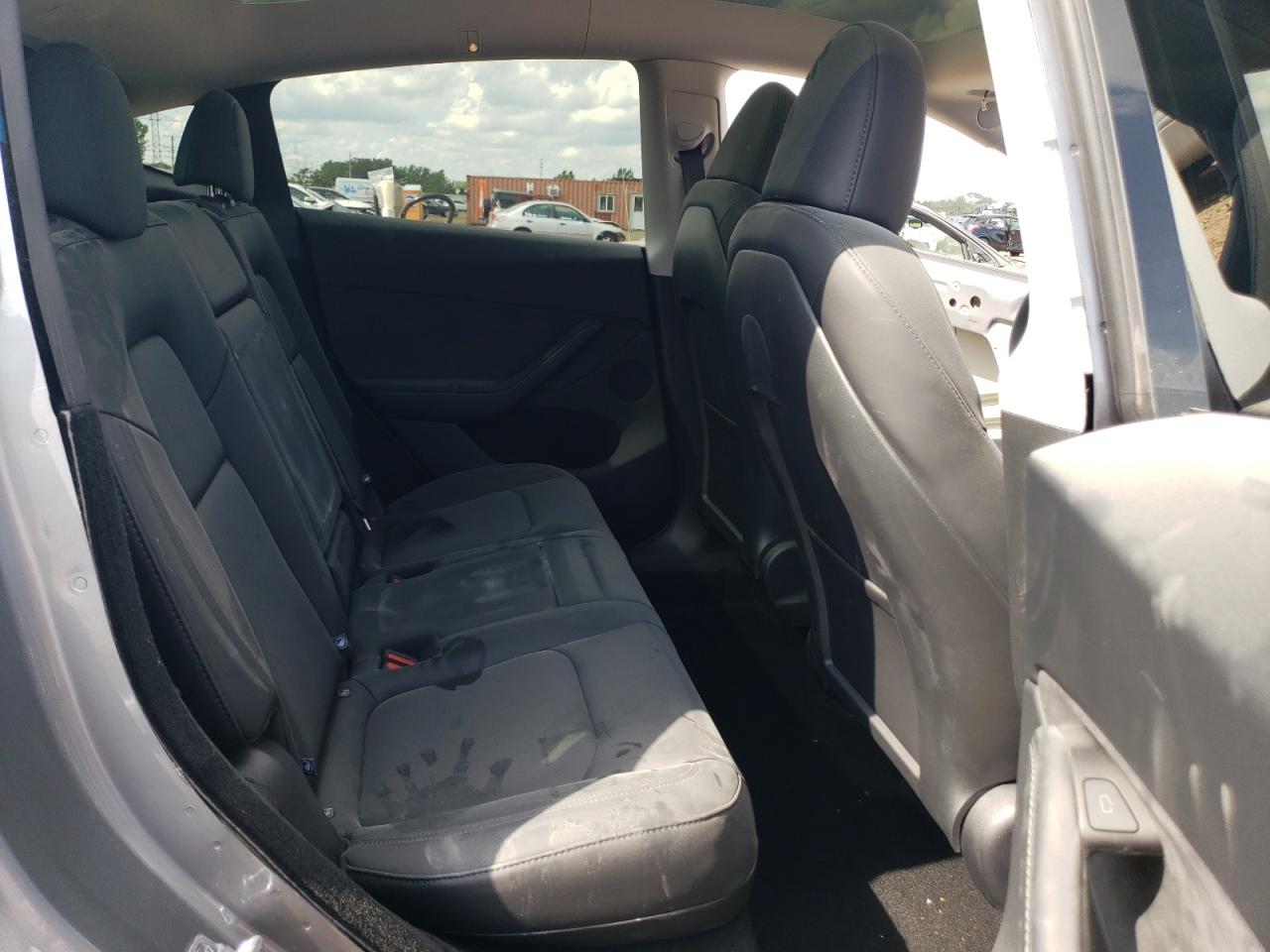 Tesla Model Y Image 10