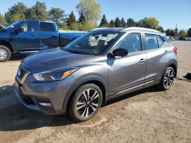  Salvage Nissan Kicks