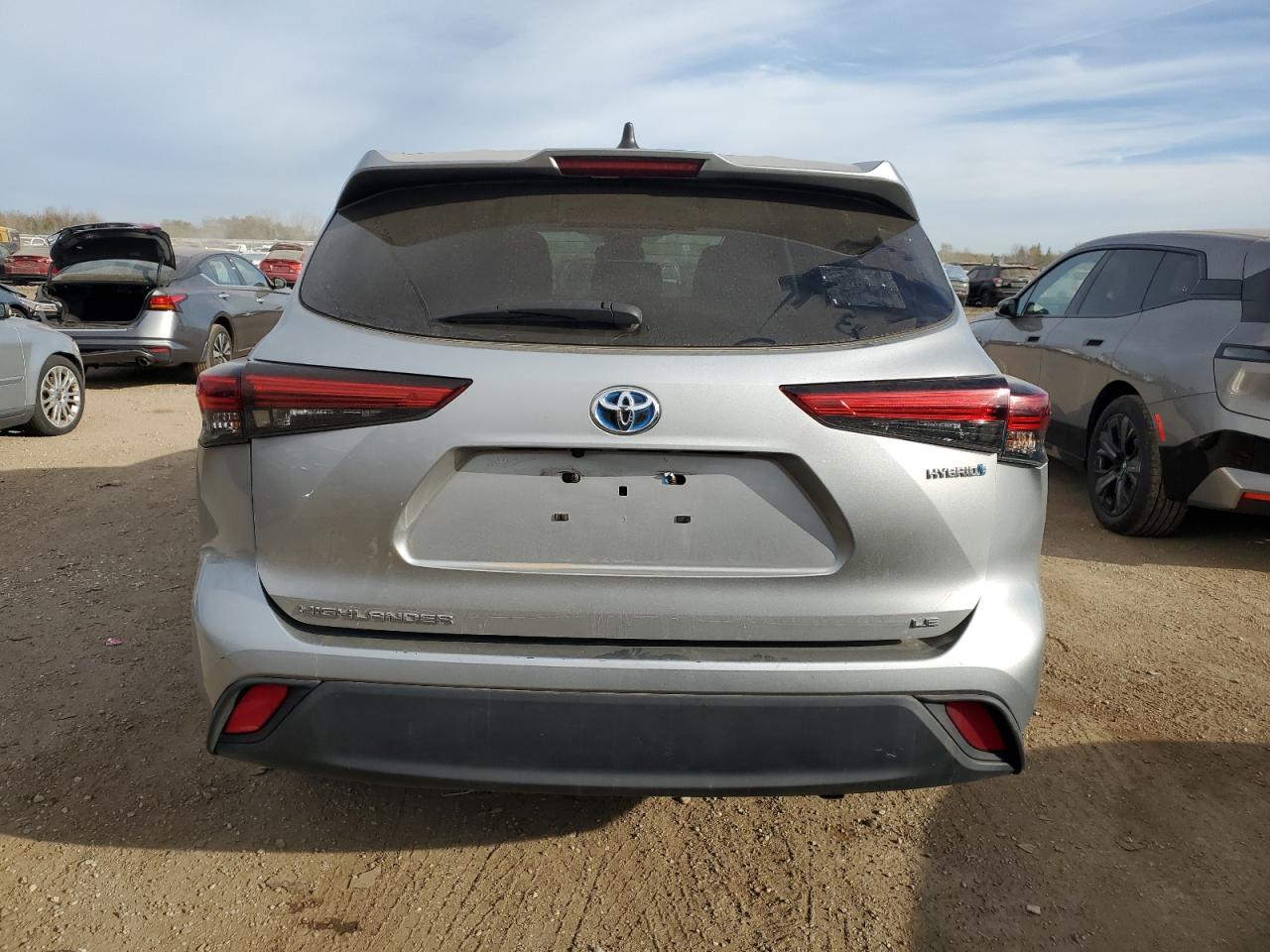 Toyota Highlander Hybrid Le Image 7