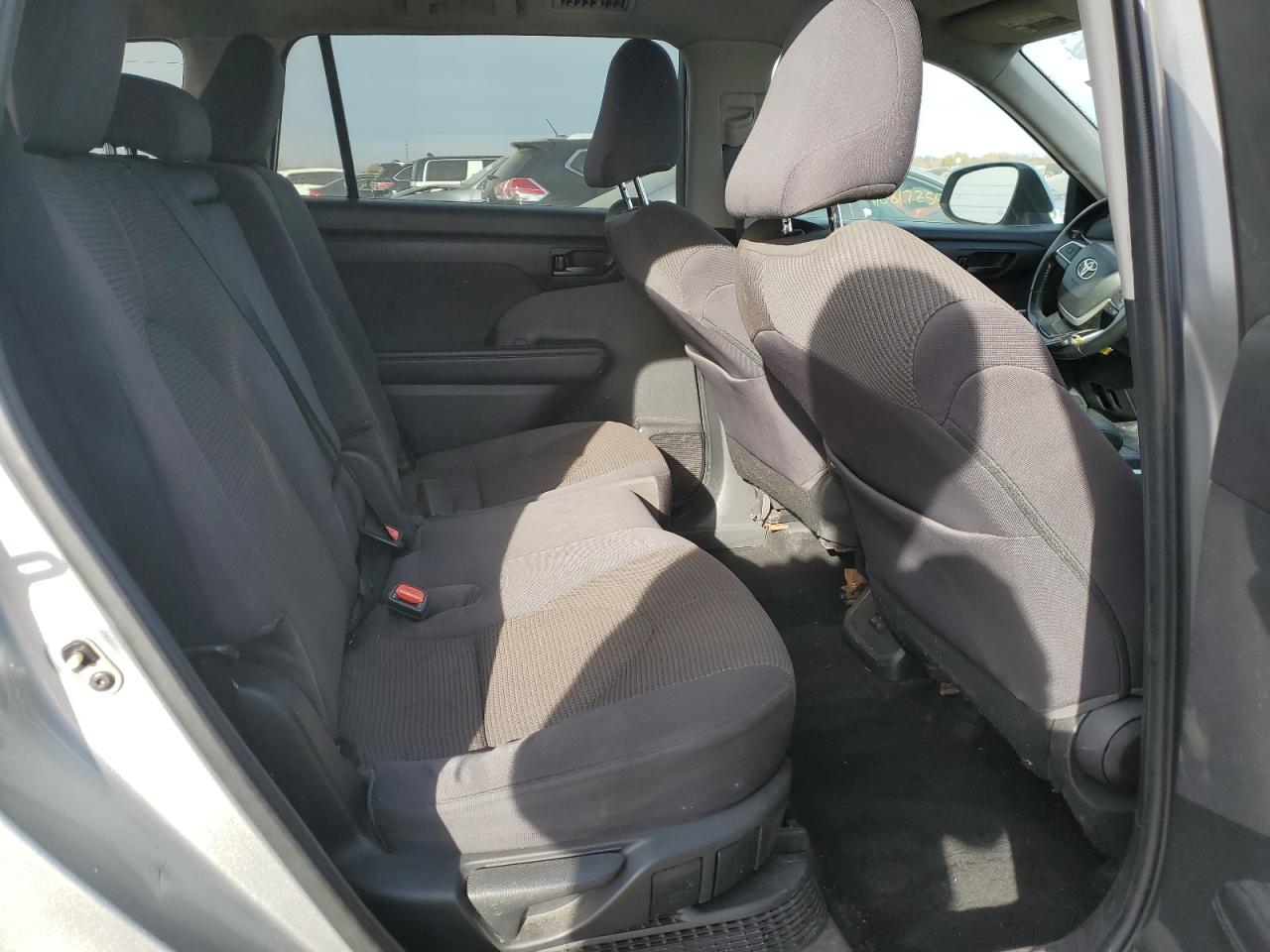 Toyota Highlander Hybrid Le Image 10