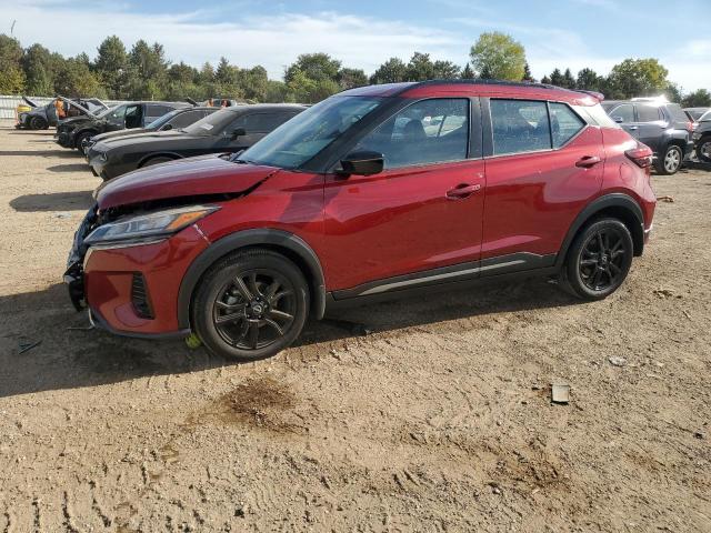  Salvage Nissan Kicks