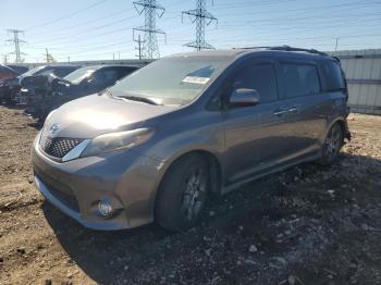  Salvage Toyota Sienna