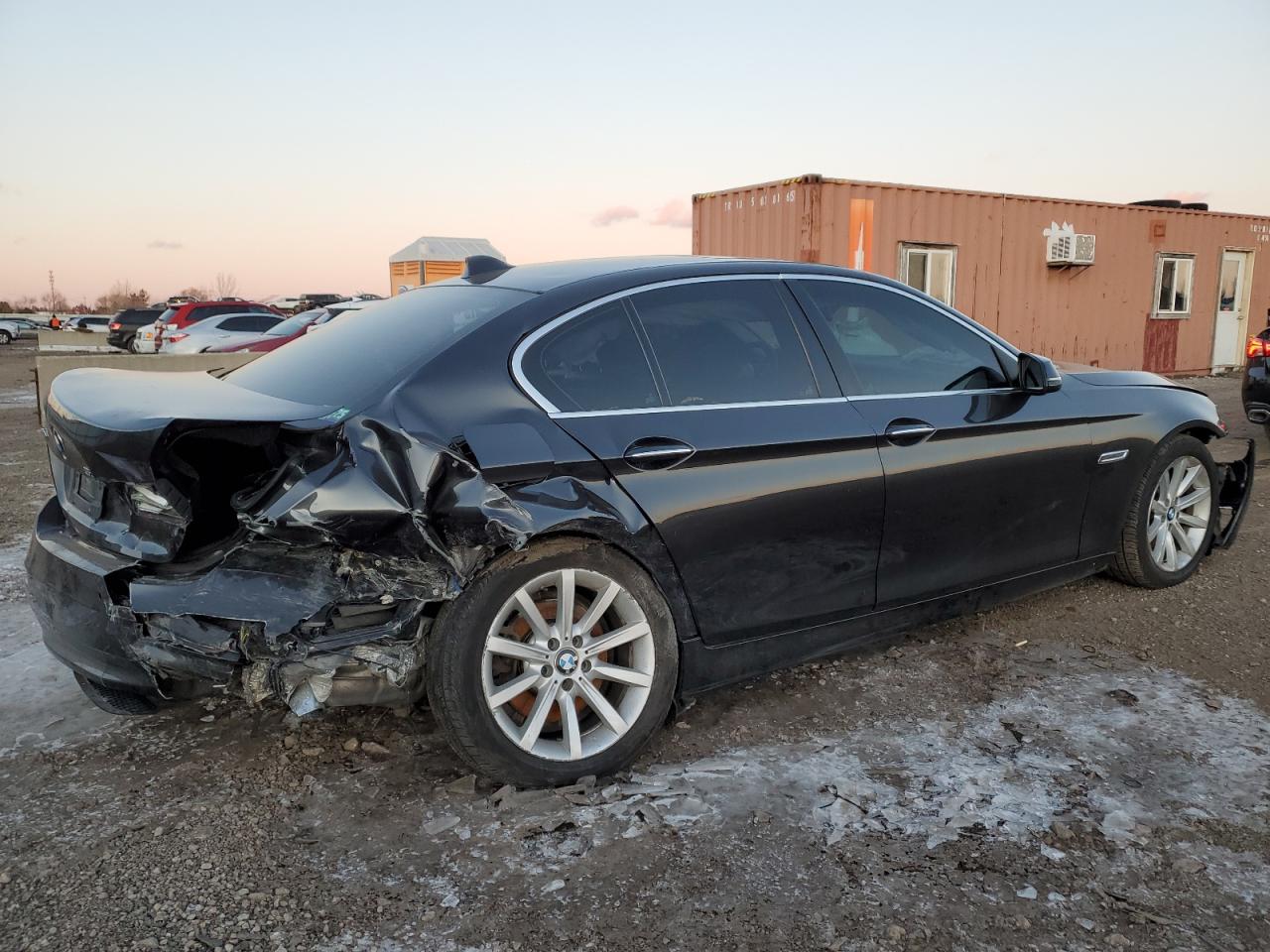 BMW 5 Series Xi Image 8