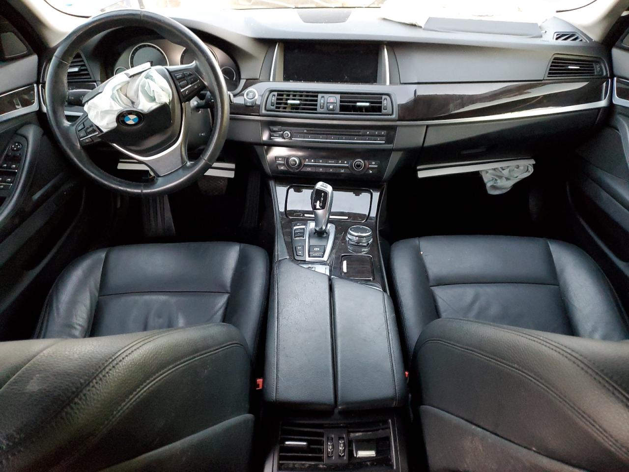 BMW 5 Series Xi Image 2