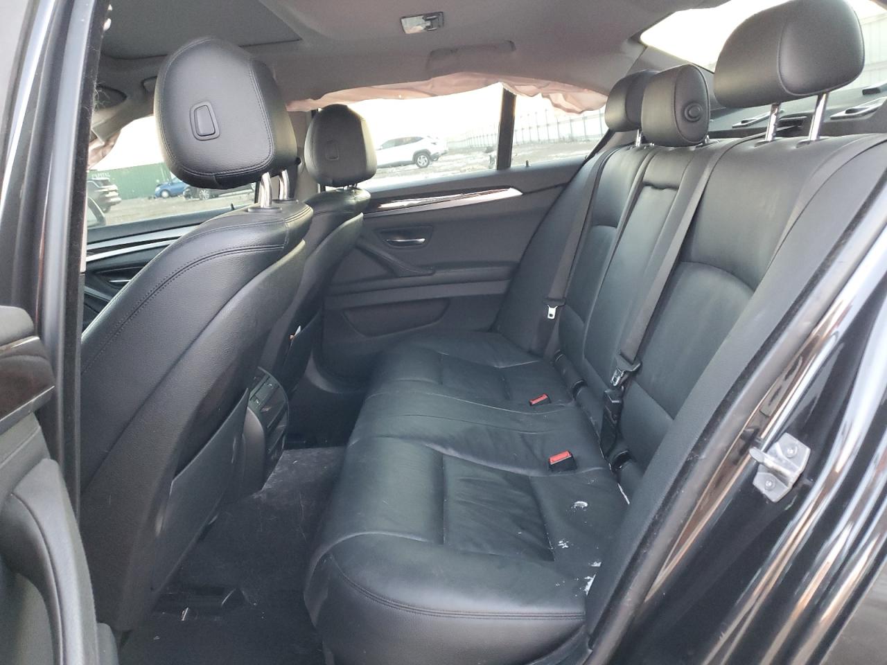 BMW 5 Series Xi Image 9