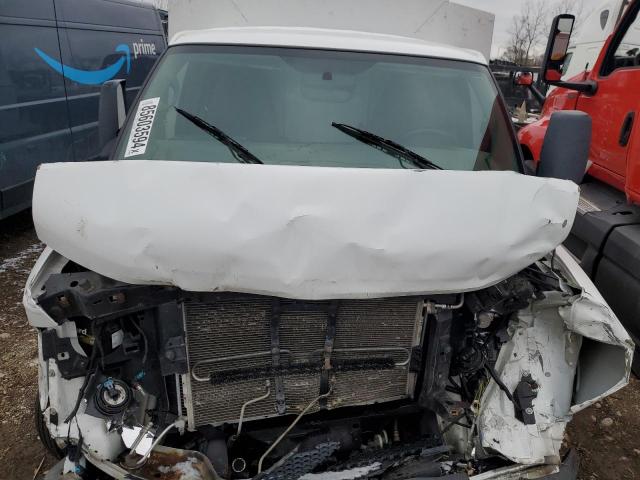 Chevrolet Express Image 9