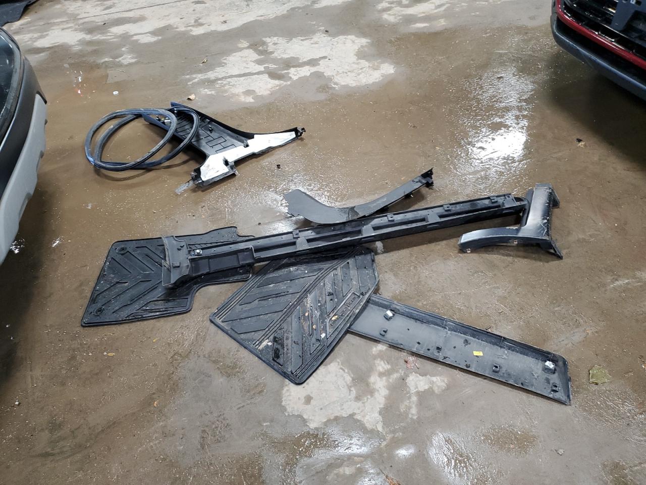 Buick Encore Sport Touring Image 9