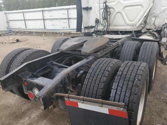 Freightliner Cascadia 1 Image 3