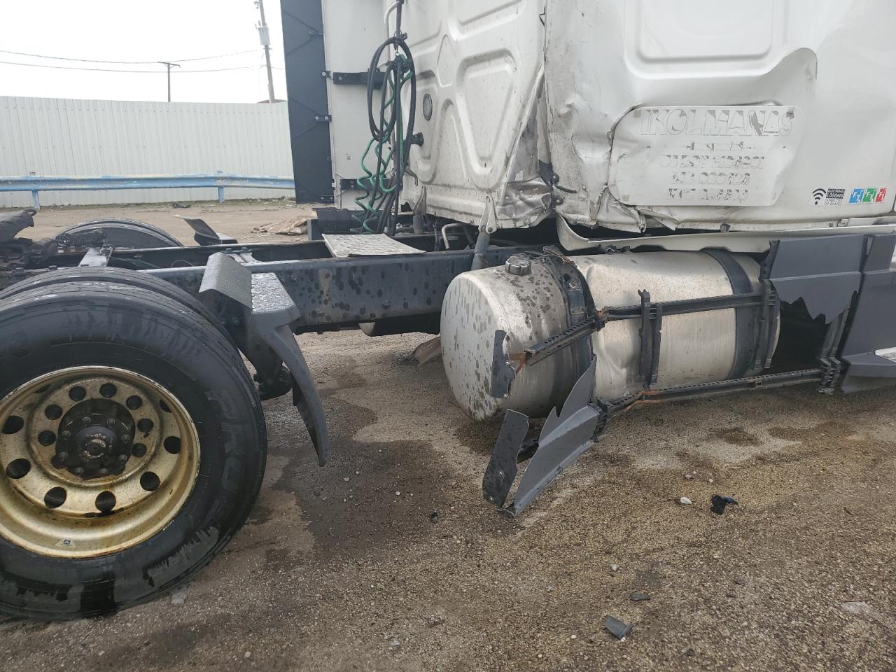 Freightliner Cascadia 1 Image 10