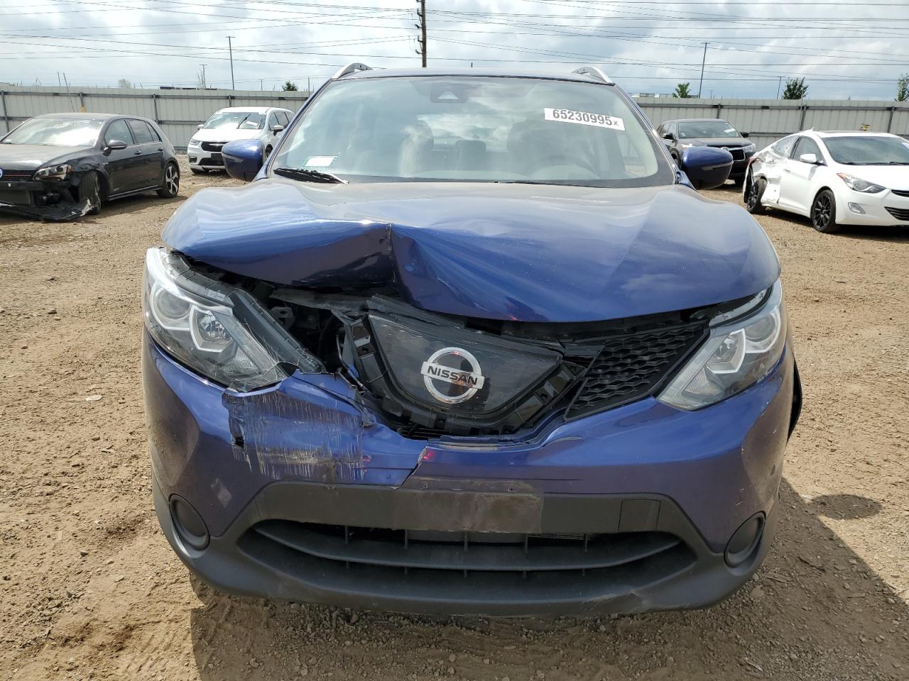 Nissan Rogue S Image 7