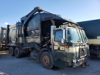  Salvage Autocar Llc Xpeditor W