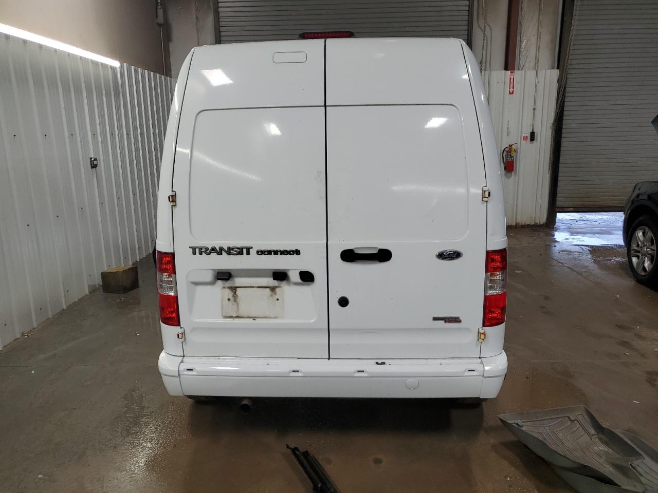 Ford Transit Xlt Image 4