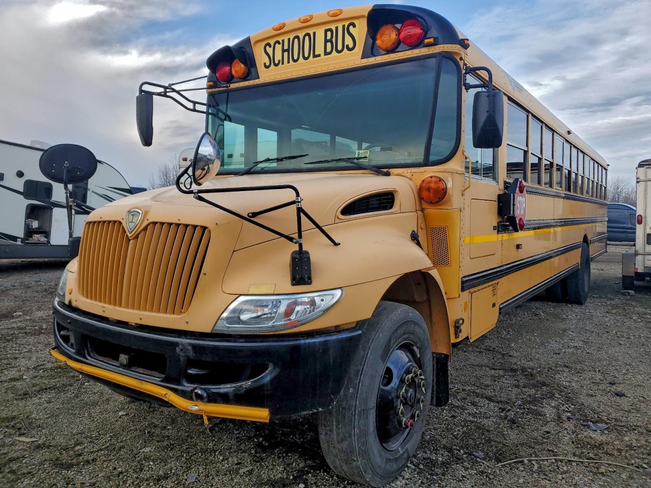 Ic School Bus Ce Image 10
