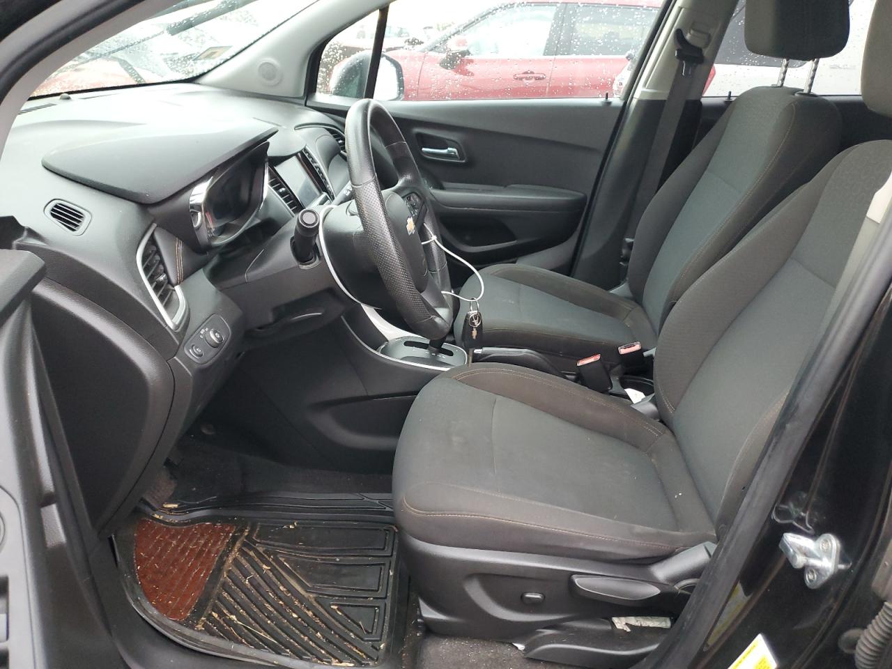 Chevrolet Trax Ls Image 5