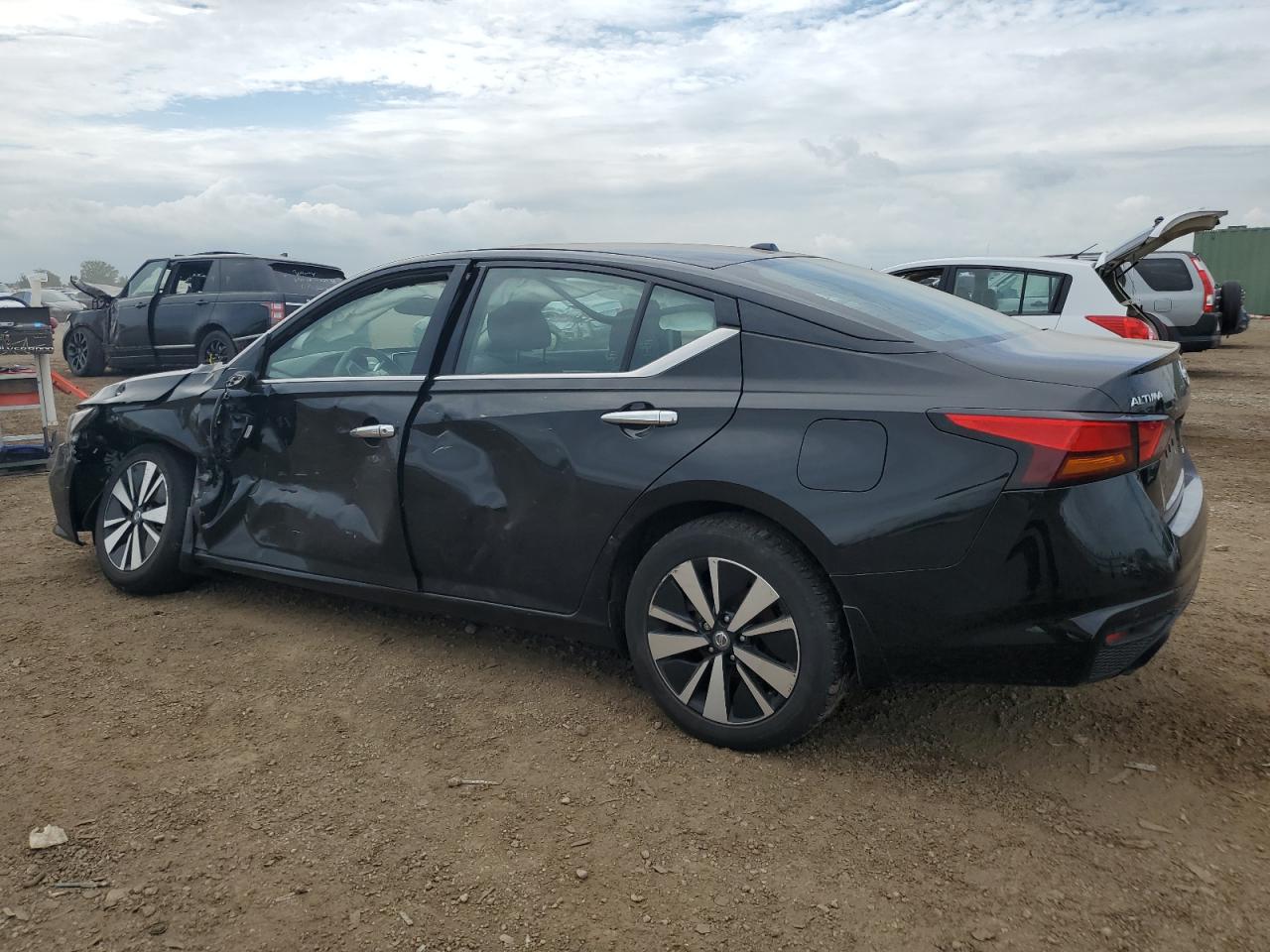 Nissan Altima Sv Image 2