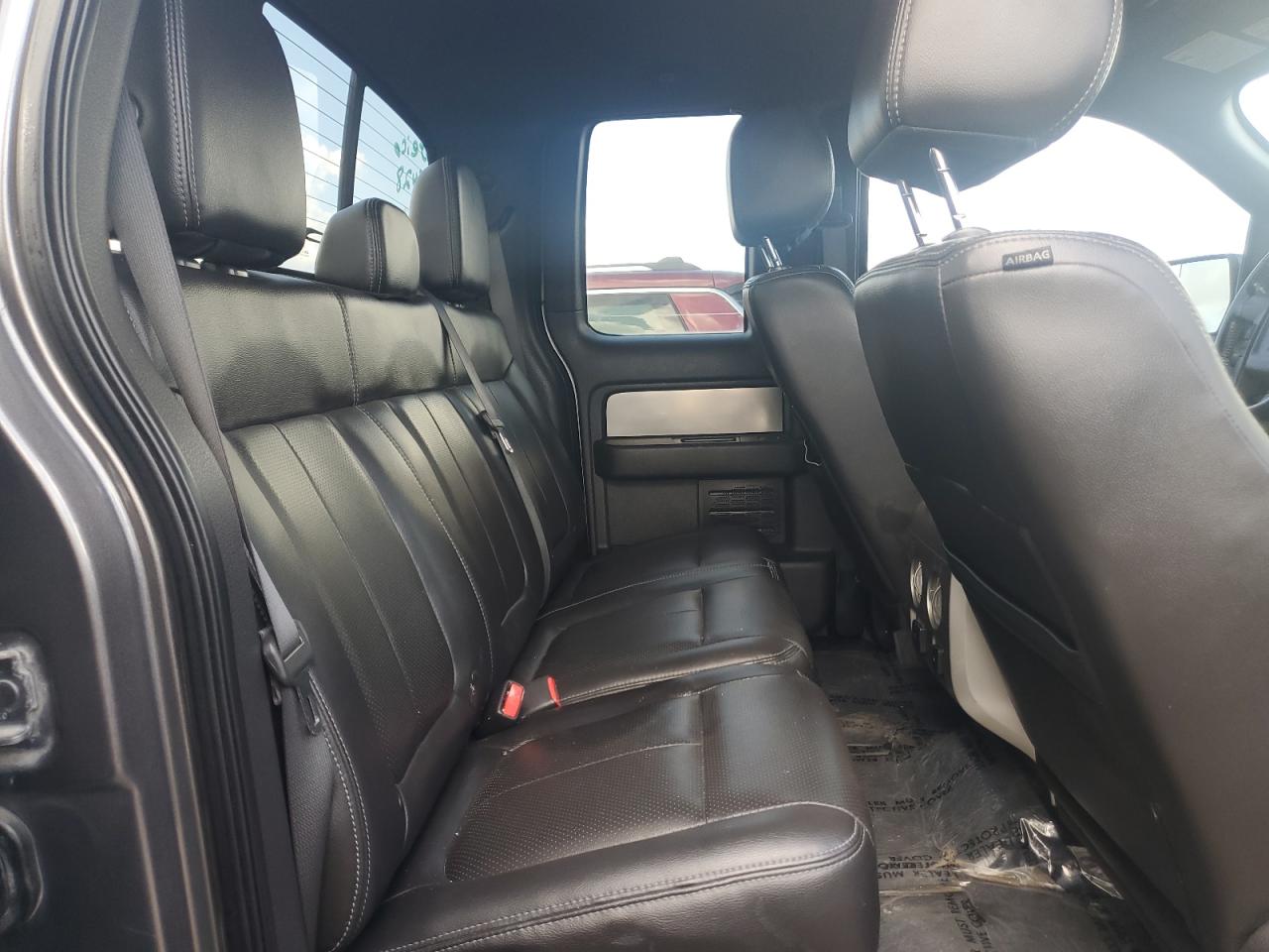 Ford F-150 Super Cab Image 6