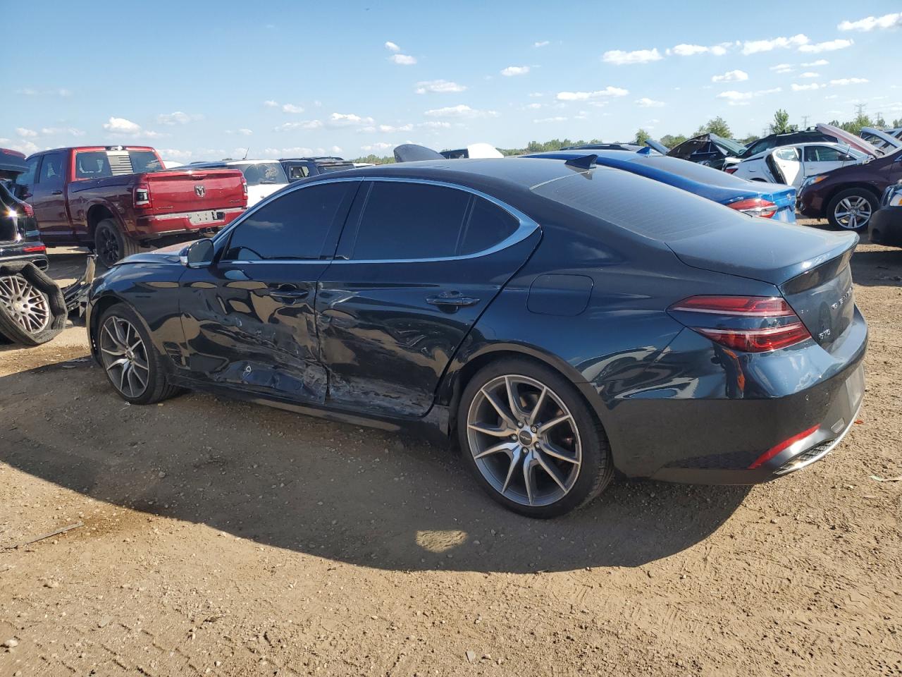Genesis G70 Base Base Image 4