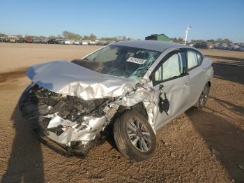  Salvage Nissan Versa