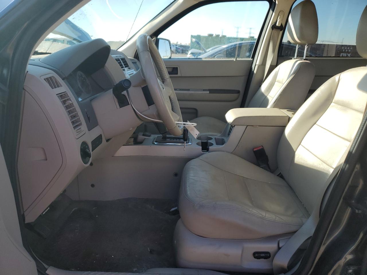 Ford Escape Hev Image 9