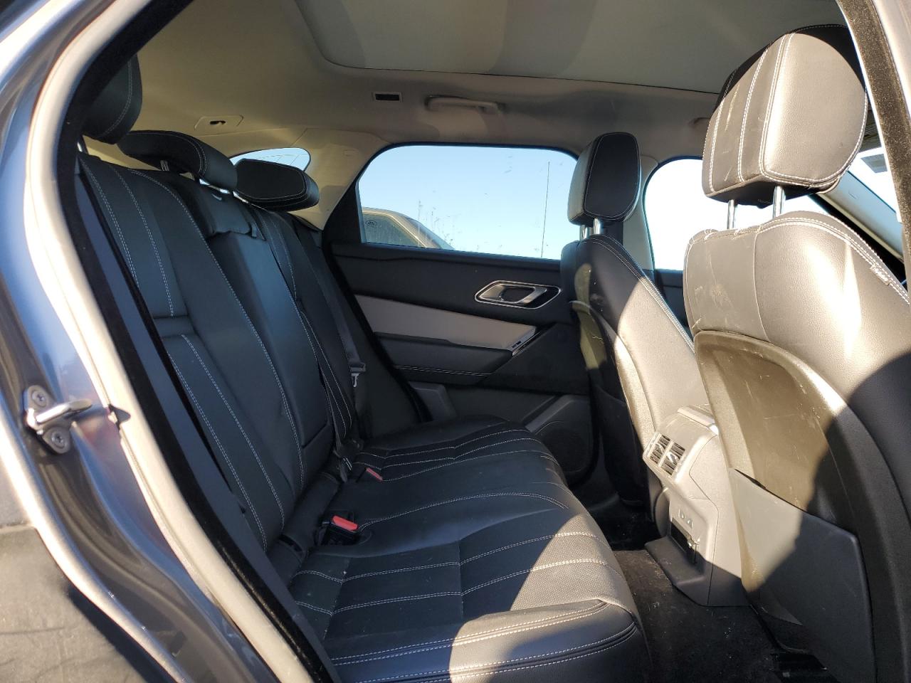 Land Rover Range Rover S Image 5