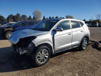  Salvage Hyundai TUCSON