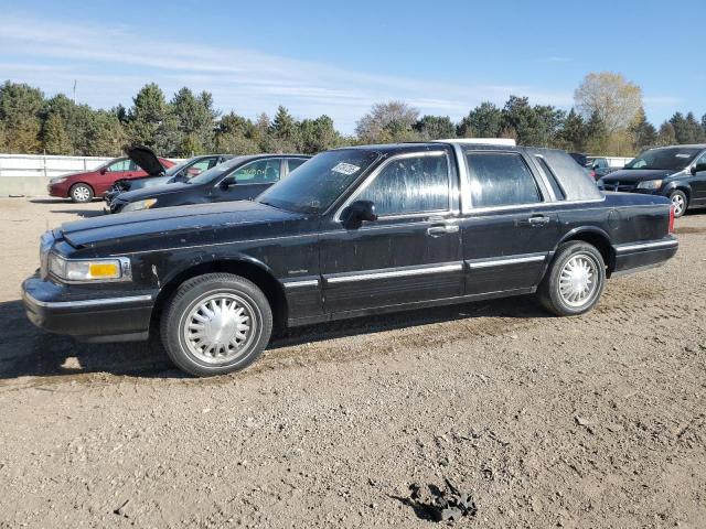  Salvage Lincoln Towncar