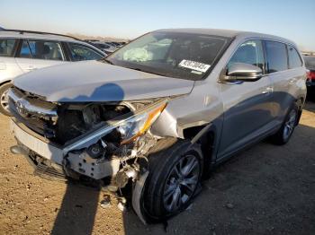  Salvage Toyota Highlander