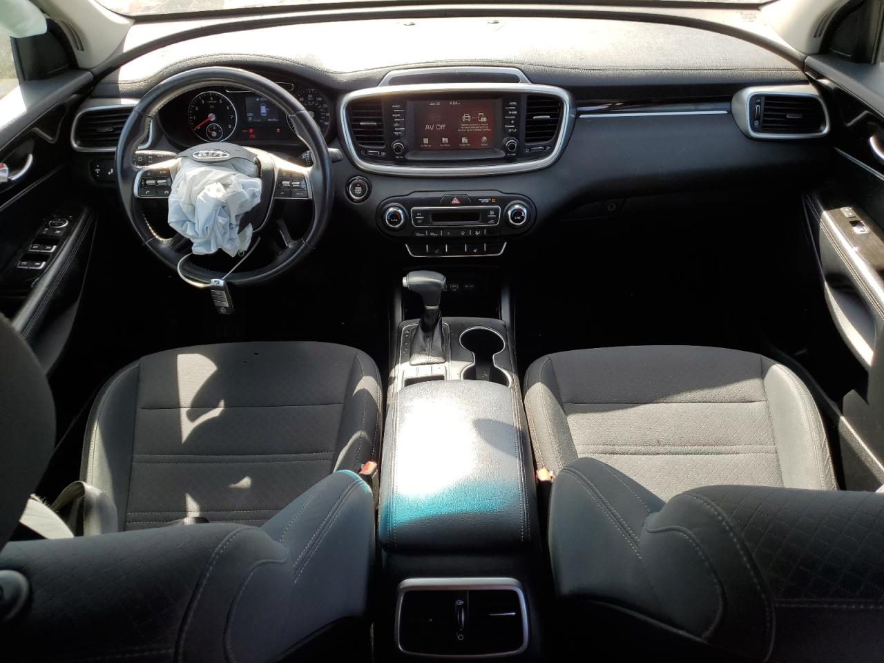 Kia Sorento S Image 11