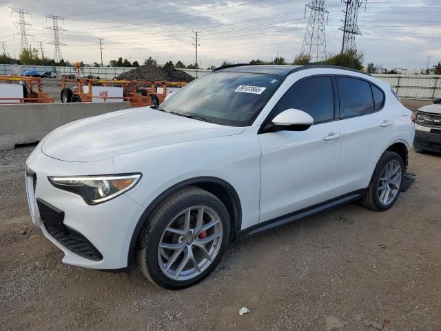  Salvage Alfa Romeo Stelvio