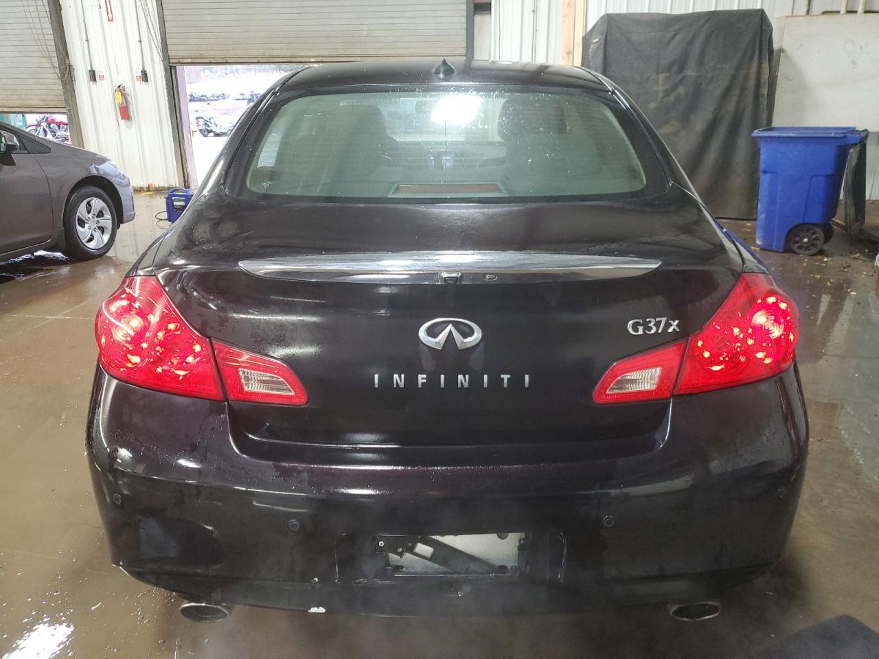 INFINITI G37 Image 10