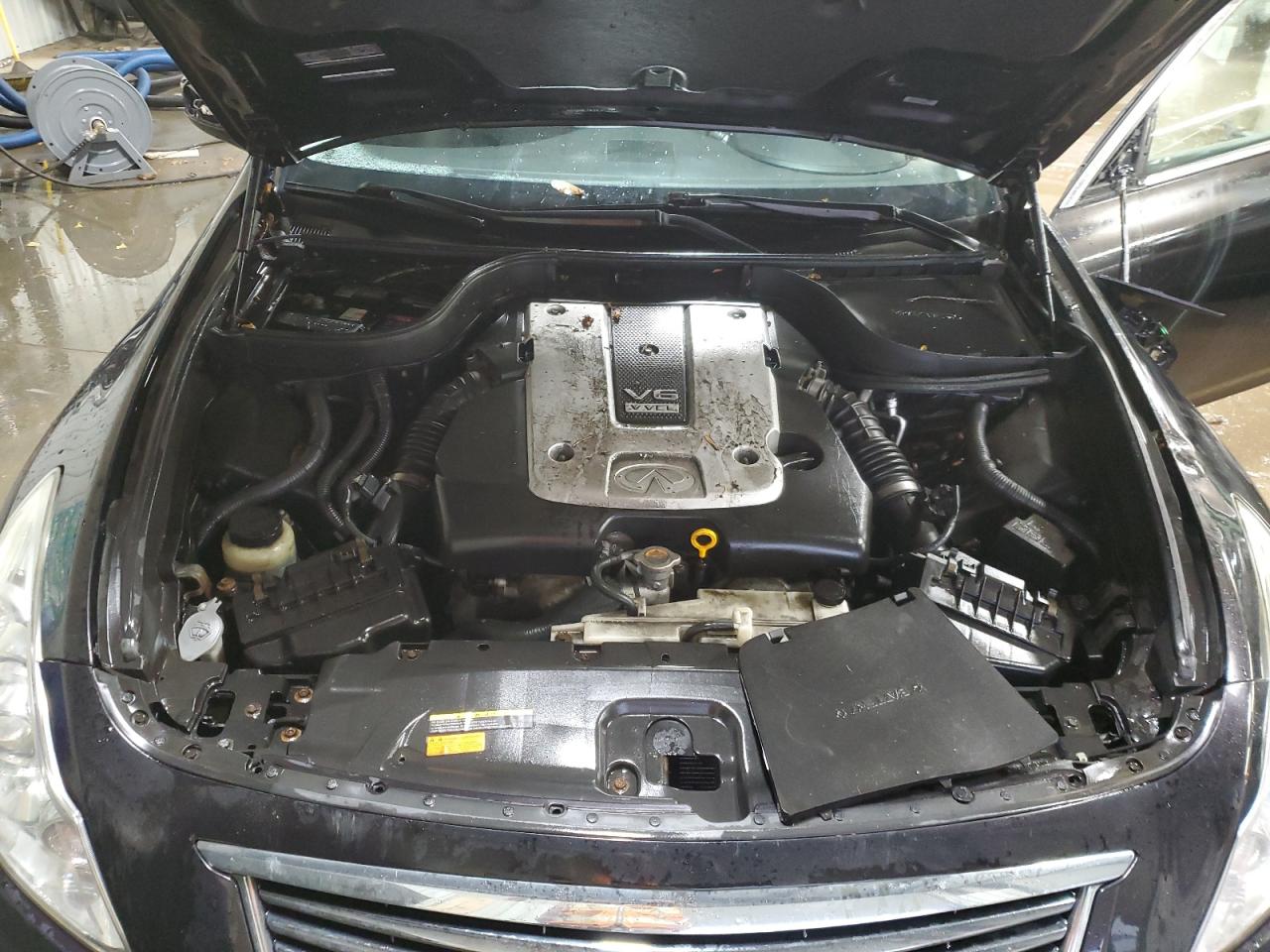 INFINITI G37 Image 12