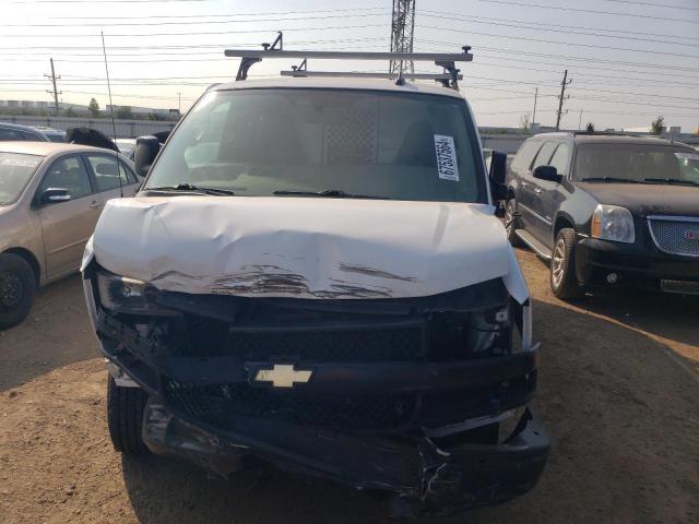 Chevrolet Express Image 7