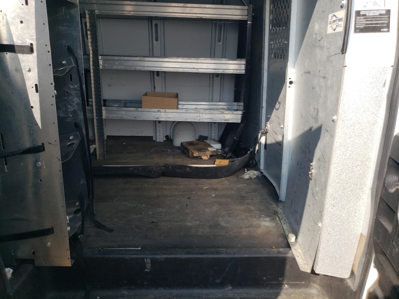 Chevrolet Express Image 10