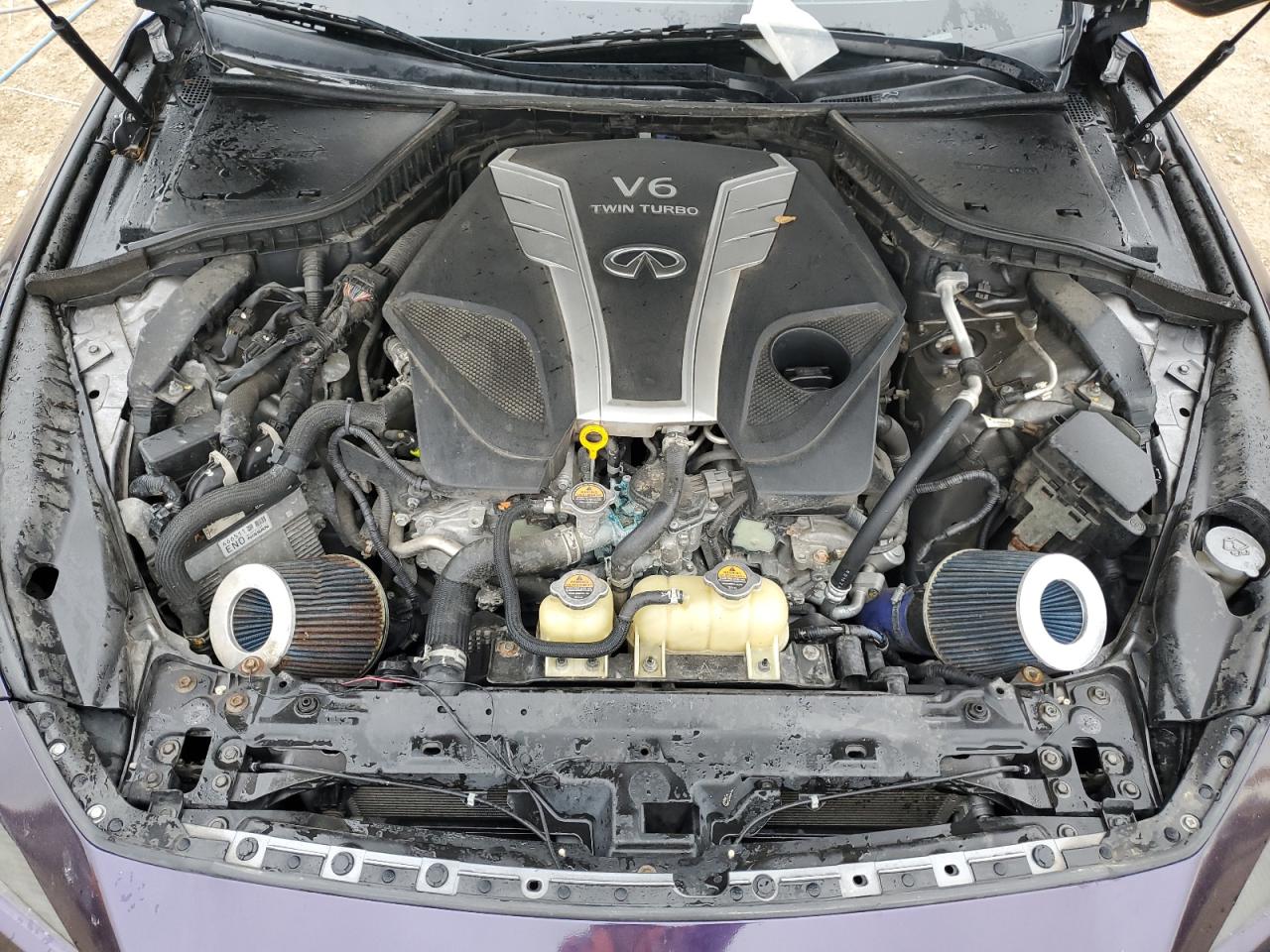 INFINITI Q50 Red Sport 400 Image 9