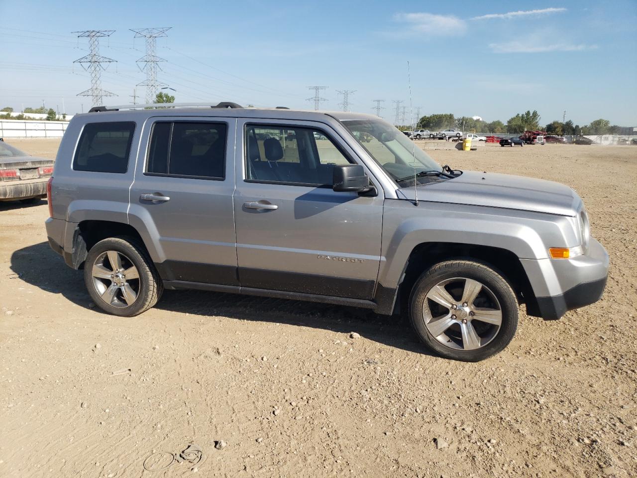 Jeep Patriot Latitude Image 7