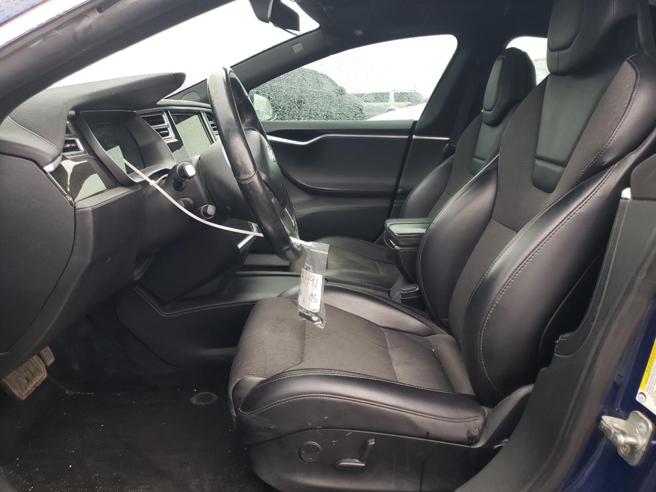 Tesla Model S Image 5