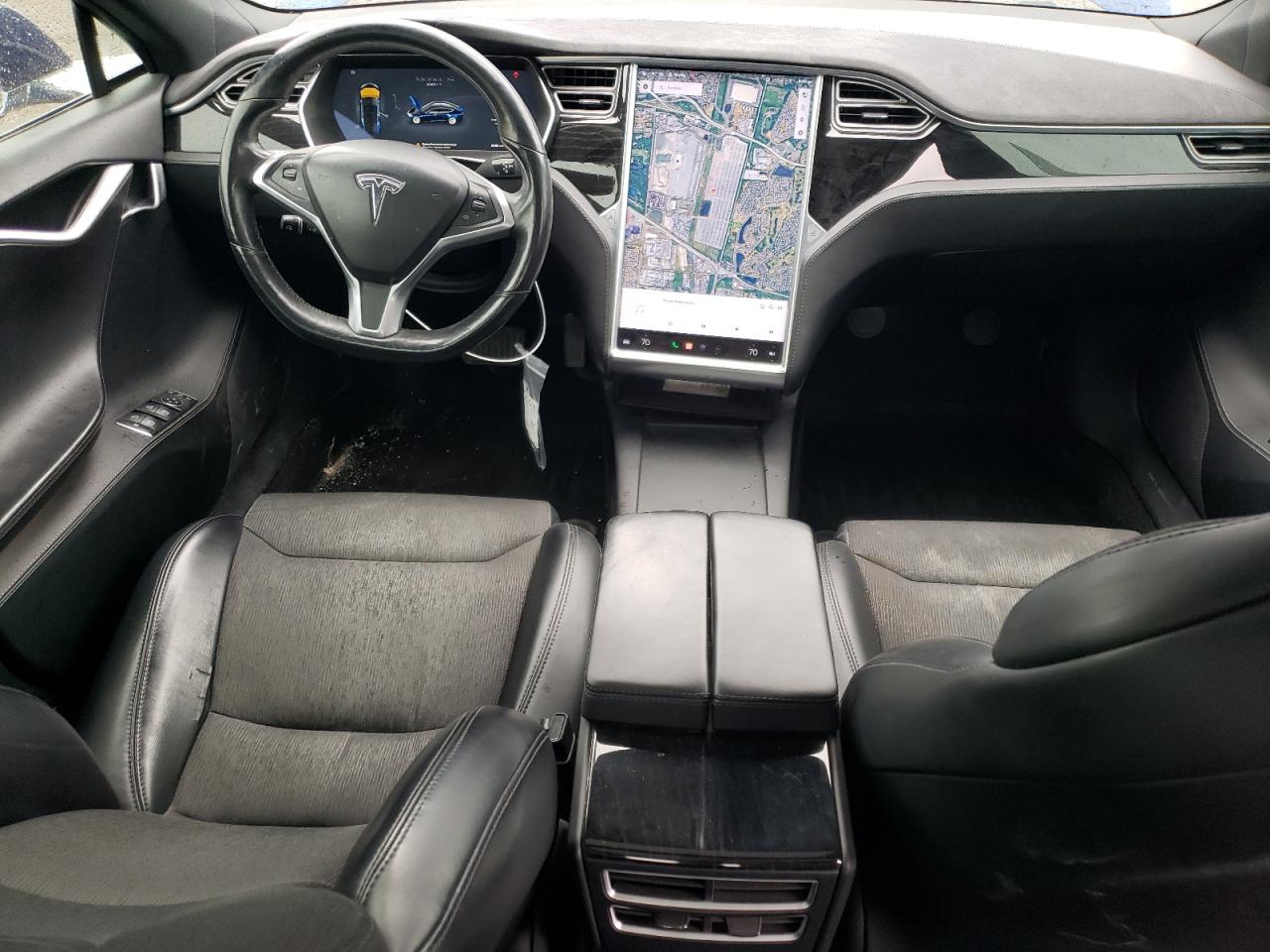 Tesla Model S Image 6