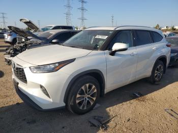  Salvage Toyota Highlander