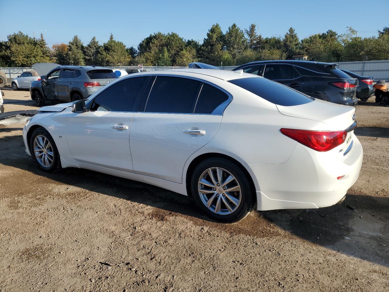 INFINITI Q50 Base Image 2