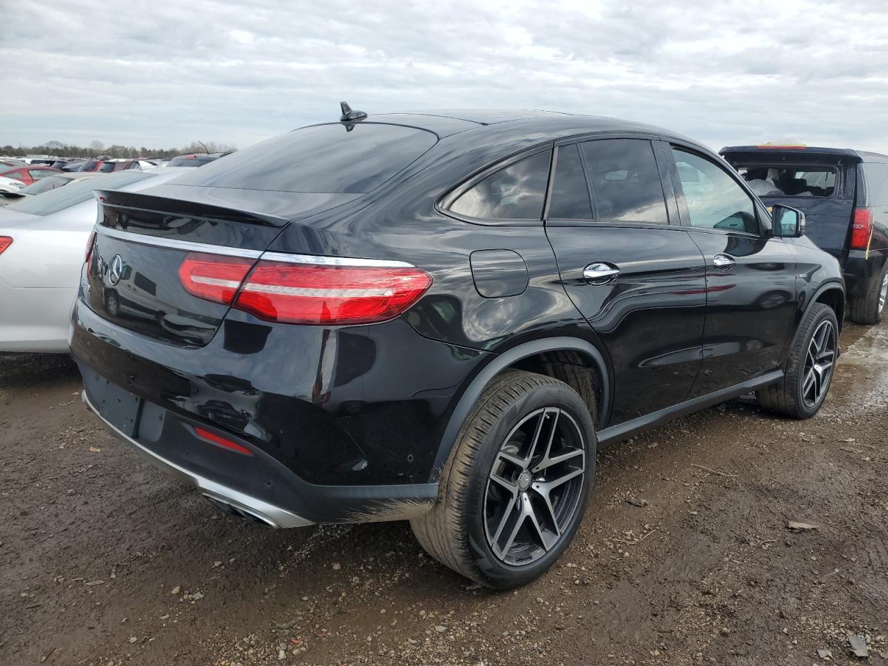 Mercedes-Benz GLE 450 4matic Image 4